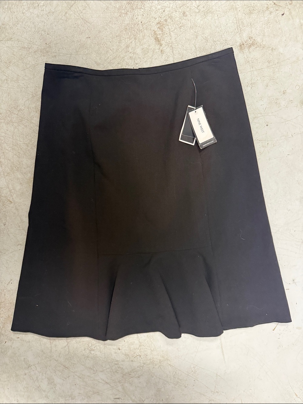 Black Women's A-Line Skirt NINE WEST - New with Tags - Size 6 Work Attire